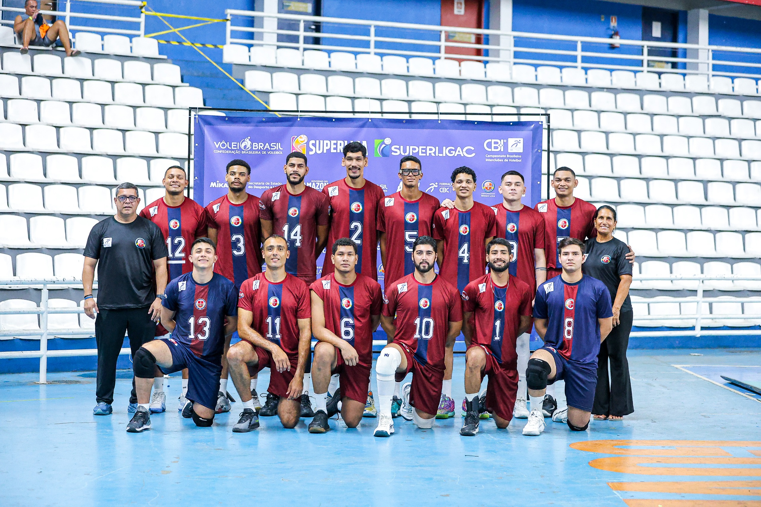 Equipe masculina da A.A. Nilton Lins/AM no segundo dia da Superliga C 2026 em Manaus
