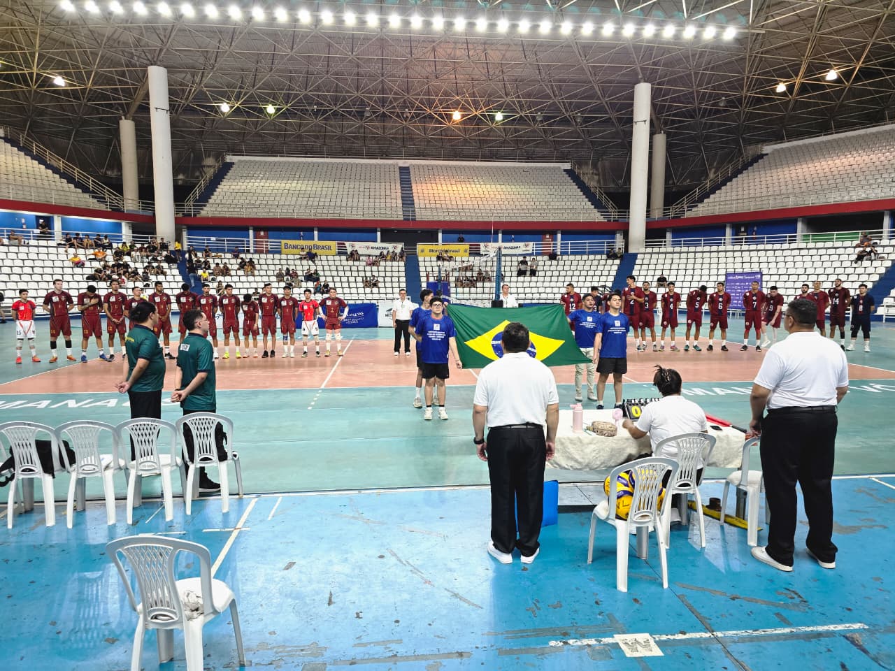 Equipe masculina da A.A. Nilton Lins/AM no segundo dia da Superliga C 2026 em Manaus